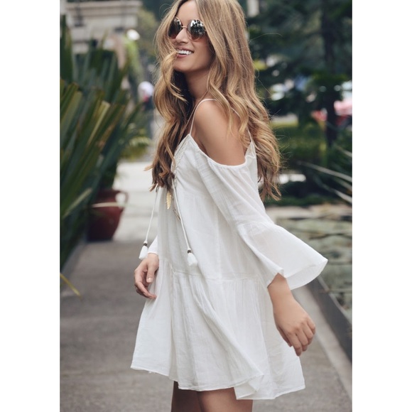 NWT American Eagle Cold Shoulder Shift Dress, Size Med - Picture 4 of 16